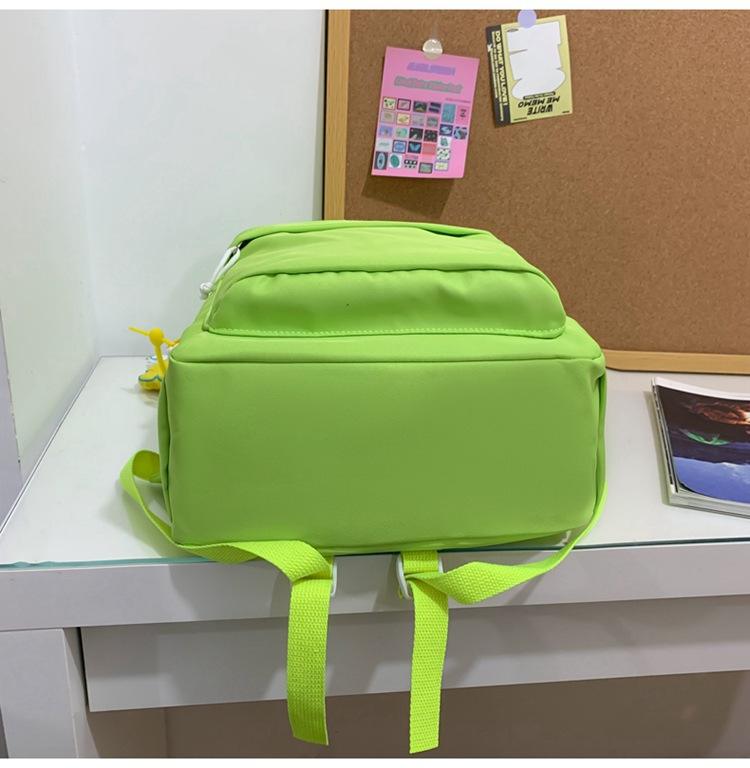 Nouveau sac à dos polyvalent simple pour étudiants de couleur unie d'Amazon
